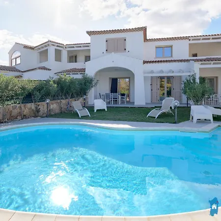 Con Piscina Affitti 700 Mt * Budoni