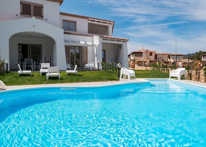 Con Piscina Affitti 700 Mt Feriehus