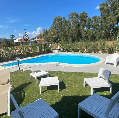 Feriehus Con Piscina Affitti 700 Mt