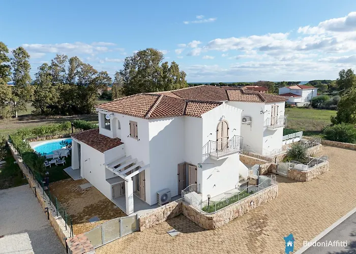 Feriehus Con Piscina Affitti 700 Mt Budoni