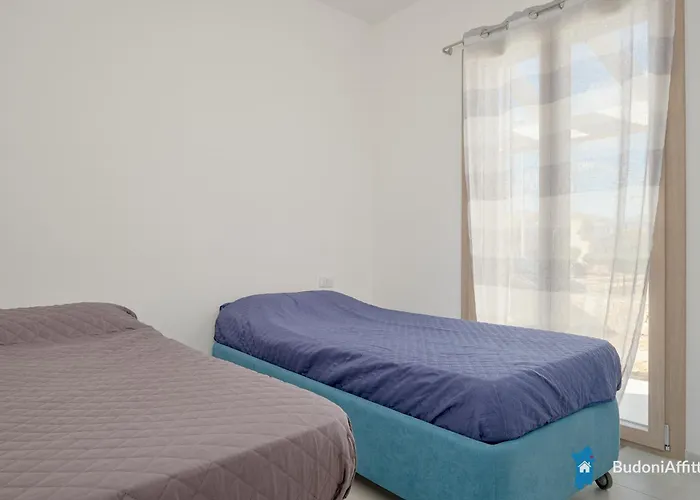 Con Piscina Affitti 700 Mt Feriehus Budoni
